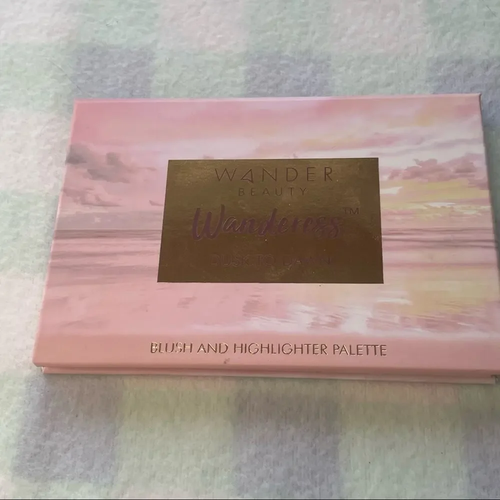 NEW! Wander Beauty Blush and Highlighter Palette